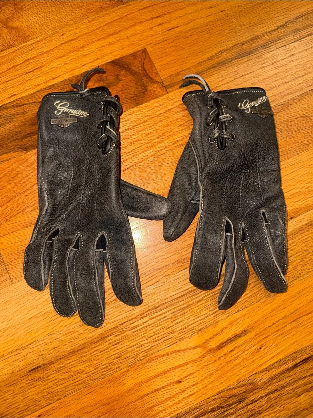 Harley-Davidson Swingback Distressed Full Finger Leather Riding Gloves
